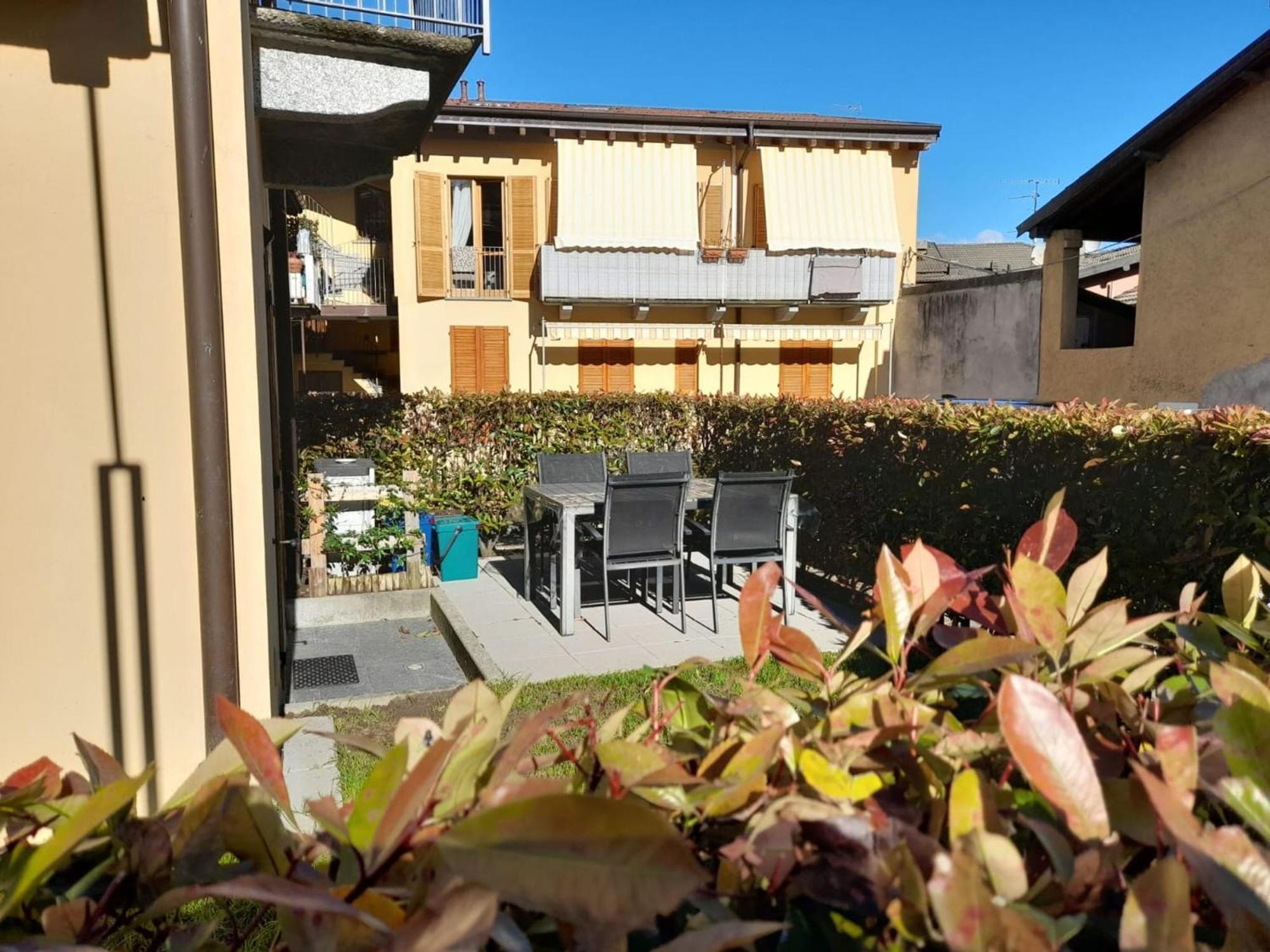 Marco Apartment - Holiday Apartment Luino Dış mekan fotoğraf