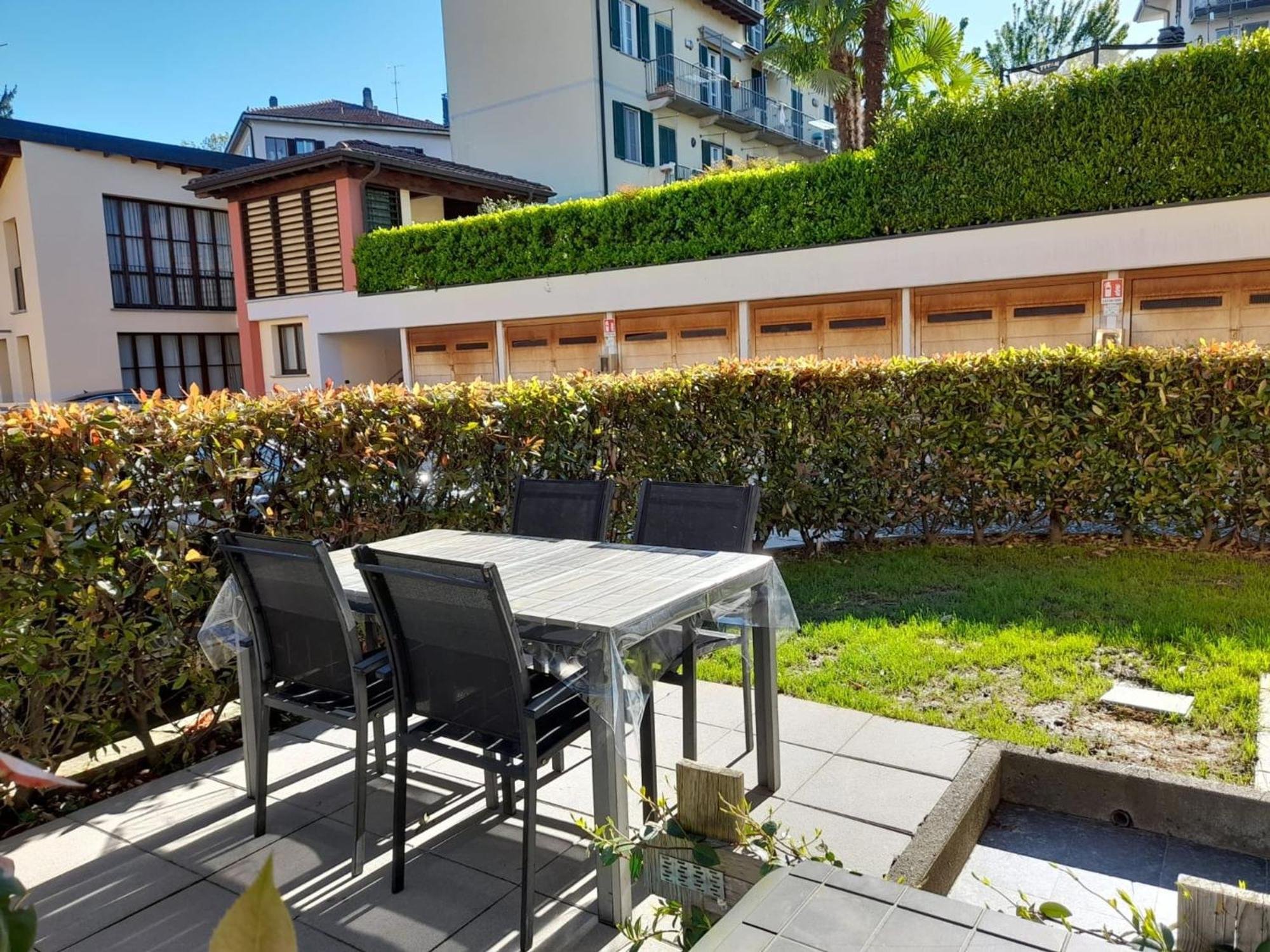 Marco Apartment - Holiday Apartment Luino Dış mekan fotoğraf